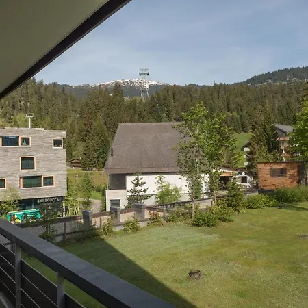 Homes - Val Signina 8-10 *